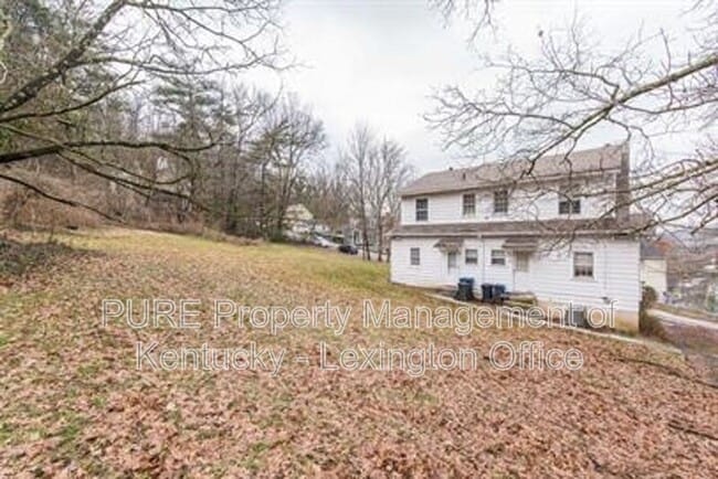 Building Photo - 7 Dogwood Ln