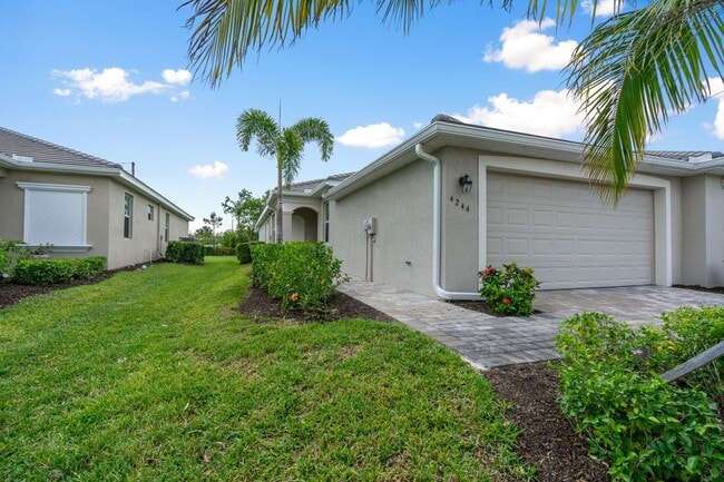 Building Photo - 4244 Lemongrass Dr