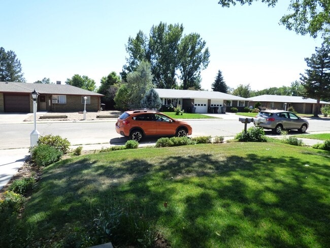 Foto del edificio - 920 Kelly Pl