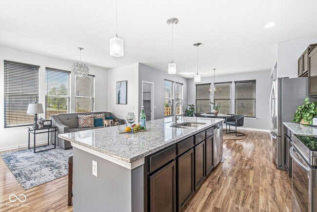 Foto del edificio - 7826 Gray Eagle Dr