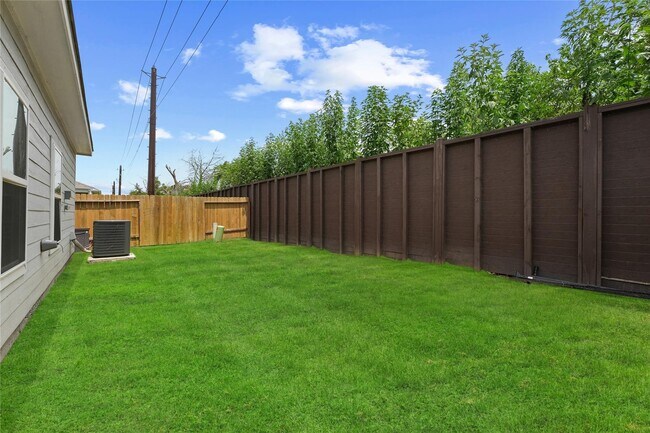 Foto del edificio - 11411 Bright Sun Dr