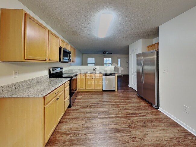 Building Photo - 2551 Samantha Dr