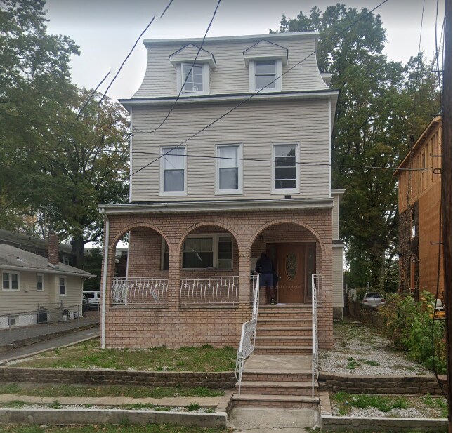Foto principal - 462 Walnut St