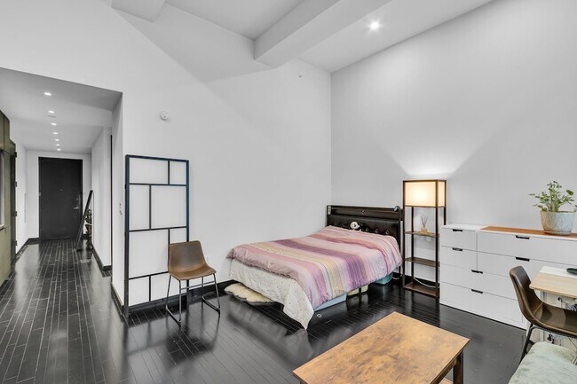 Foto del edificio - 18-20 Pine St