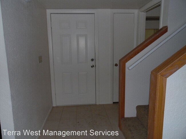 Building Photo - 2 br, 2.5 bath House - 4004 Grasmere Ave.