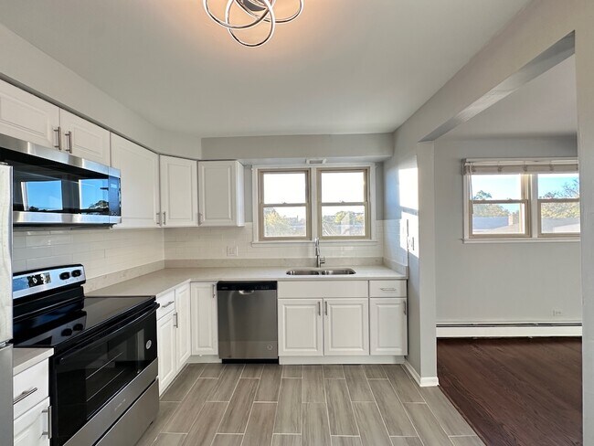 Foto del edificio - 4815 Crain St