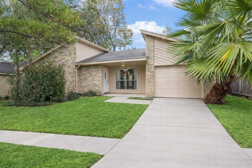 Photo - 2723 N Brompton Drive Unit