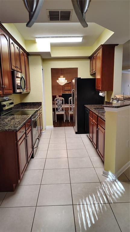 Building Photo - 505 Hockendale Cove