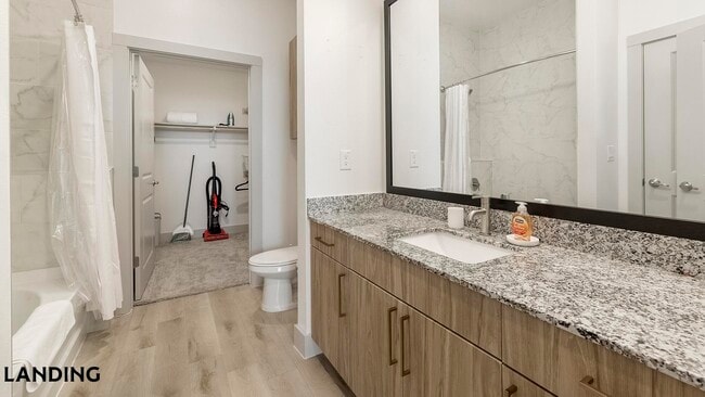 Building Photo - 13701 Montfort Dr