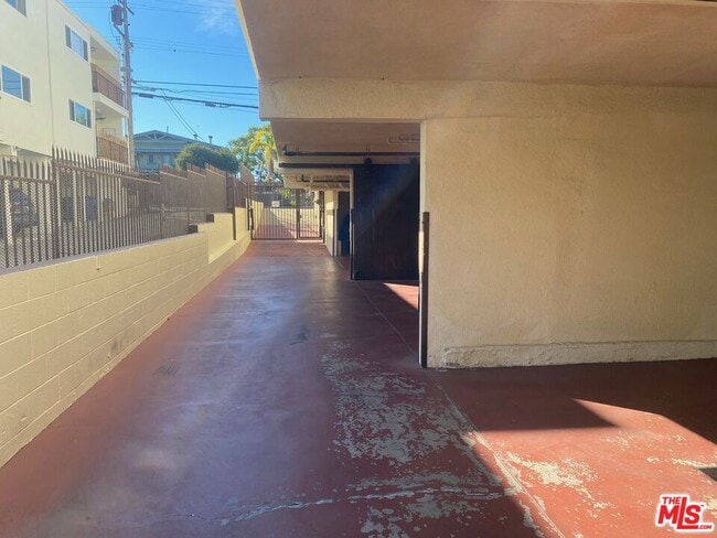 Foto del edificio - 2423 4th St