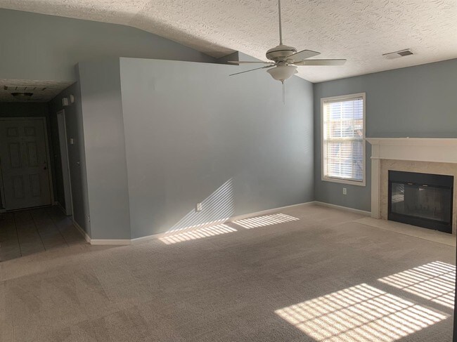 Building Photo - 135 Lovett Park