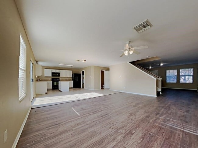 Foto del edificio - 503 Pine Cluster Ct