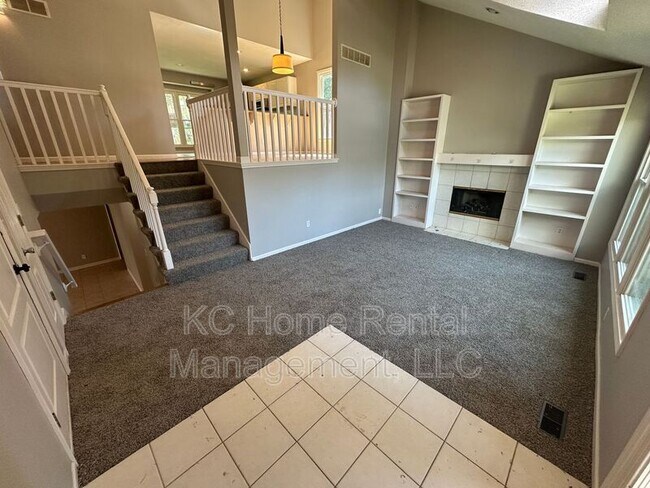 Building Photo - 15137 W 132nd St