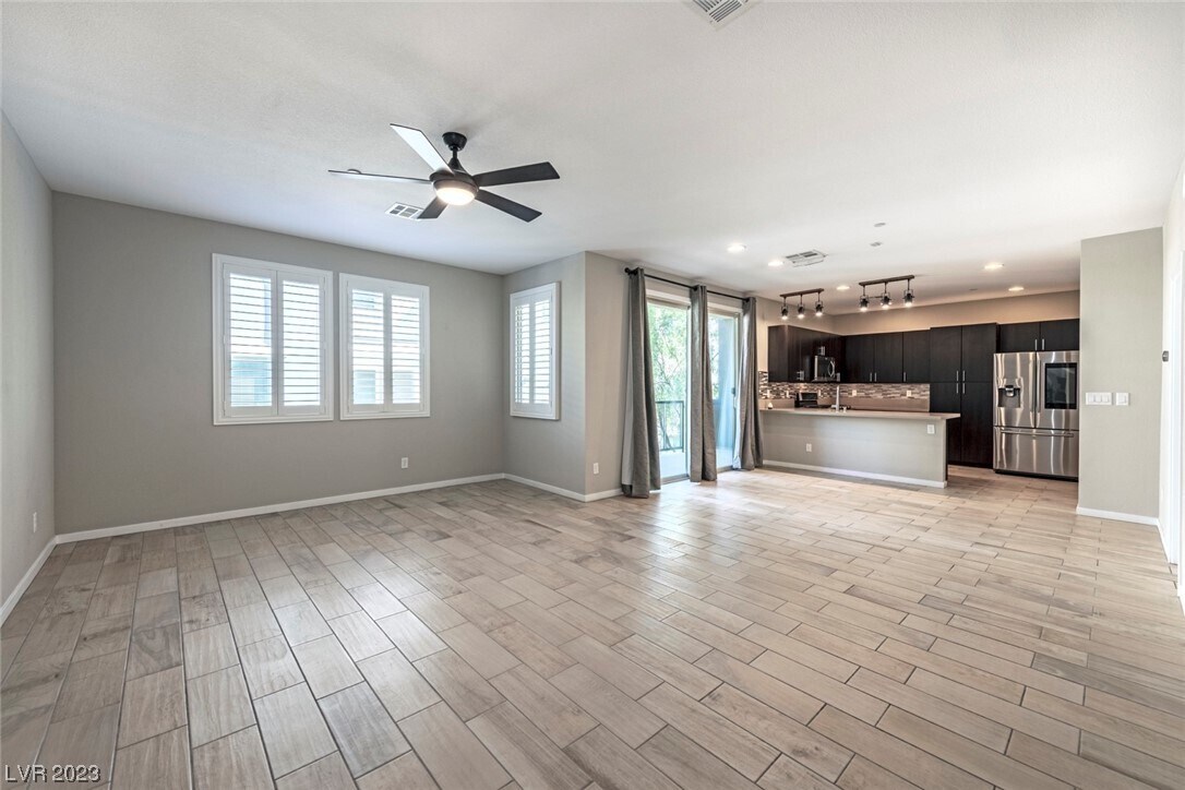 Foto principal - 11257 Rainbow Peak Ave