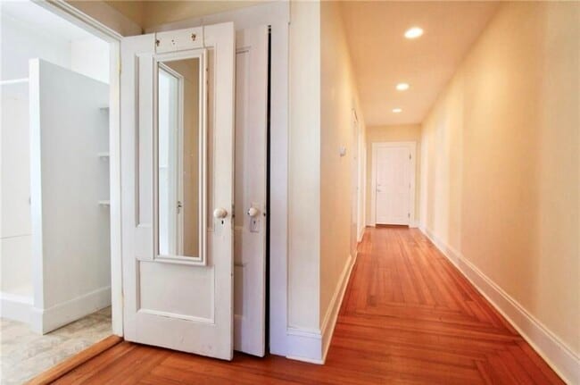 Building Photo - 23 Bedlow Ave