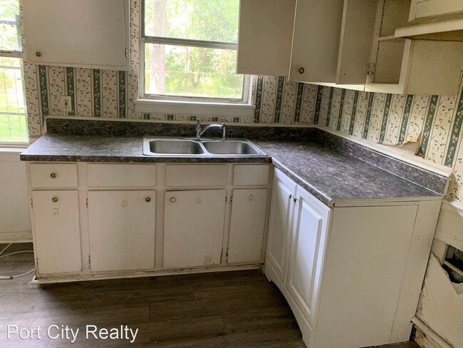 Building Photo - 3 br, 1 bath House - 2754 Marquette St.