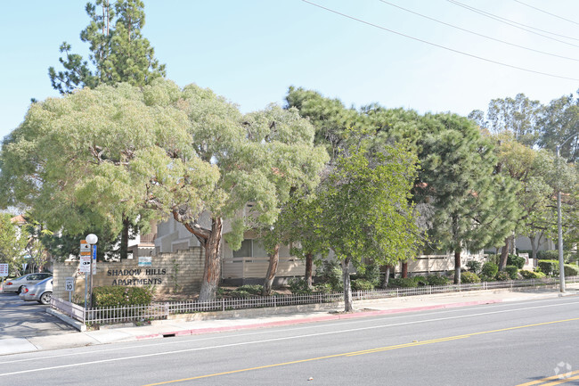 Foto del edificio - Shadow Hills Apartments