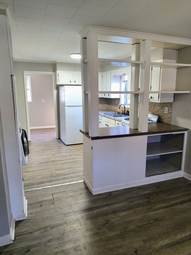Building Photo - 1 Bed 1 Bathroom House in Bay