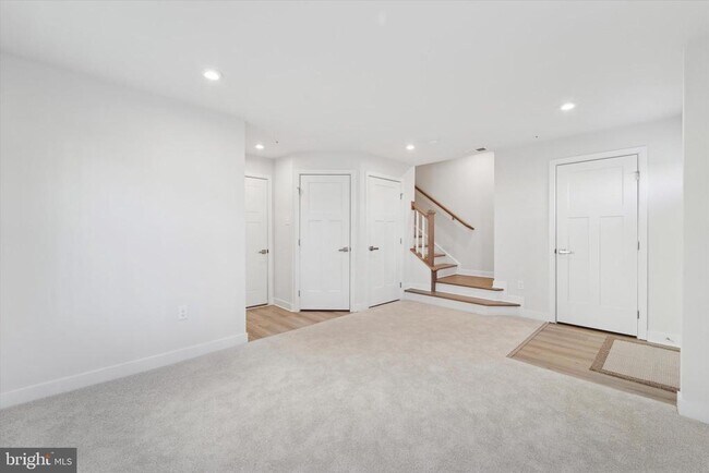 Foto del edificio - 208 River Birch Wy