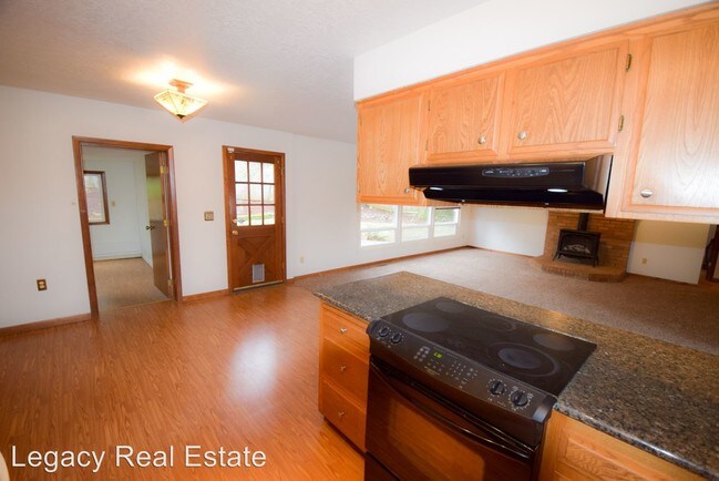 Building Photo - 3 br, 2 bath House - 765 Hansen Ave S