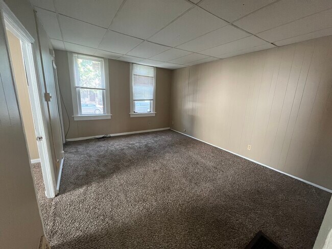 Building Photo - Charming 2BED/1BATH Southside SF Home