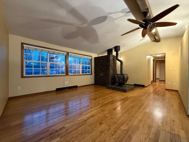 Building Photo - 12915 E Blossey Ave