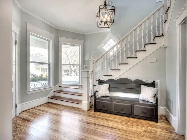 Foto del edificio - 3 Bedrooms, 2 Bathrooms - Home close to Do...