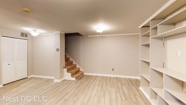 Foto del edificio - 3 br, 2 bath House - 5208 Banks Place NE