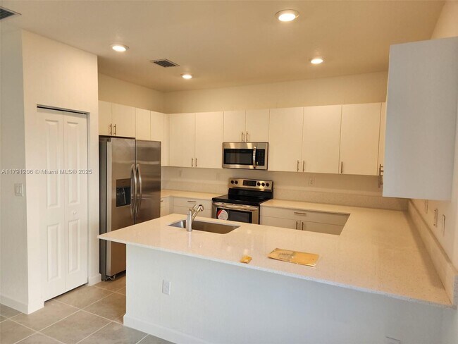 Foto del edificio - 13255 SW 286th St