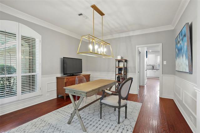 Foto del edificio - 917 Midland Creek Dr