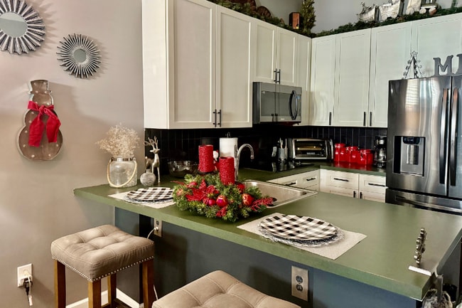 Building Photo - 677 N Alexander St