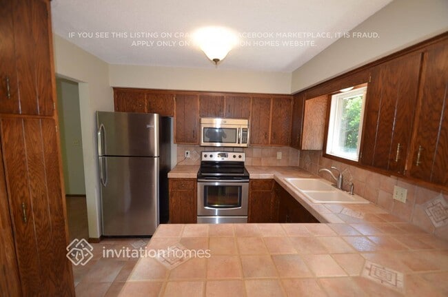 Foto del edificio - 2601 E 121st St