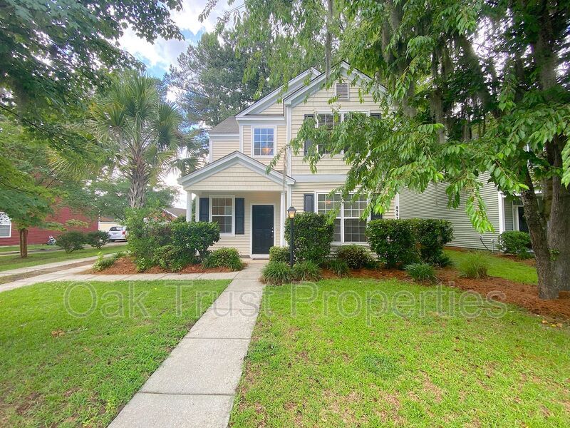 Primary Photo - 8967 N Red Maple Cir