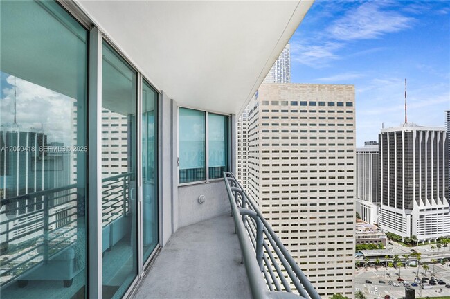 Building Photo - 335 S Biscayne Blvd