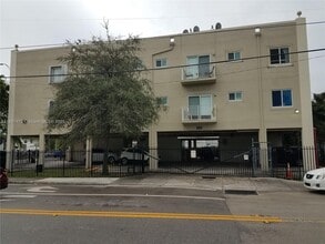 Building Photo - 3201 W Flagler St