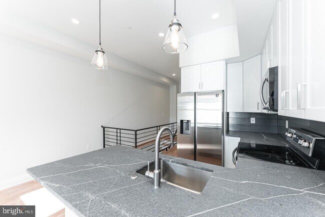 Foto del edificio - 2931 Salmon St