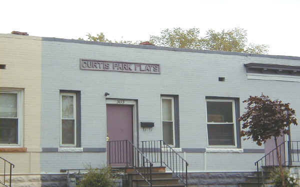 Building Photo - Curtis Flats