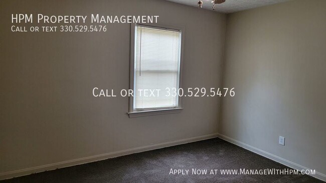Foto del edificio - CALL 330-529-5476 TO SCHEDULE A SHOWING!