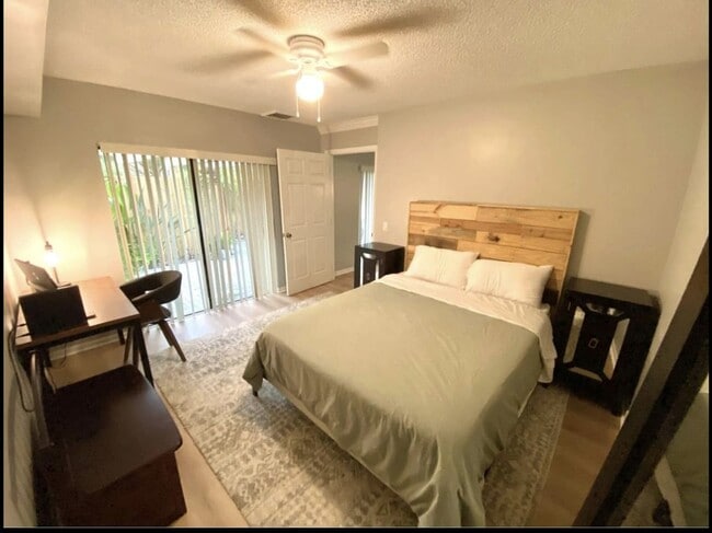 Photo - 2BR/2.5BA Townhome in the Heart of Palm Beach Gardens