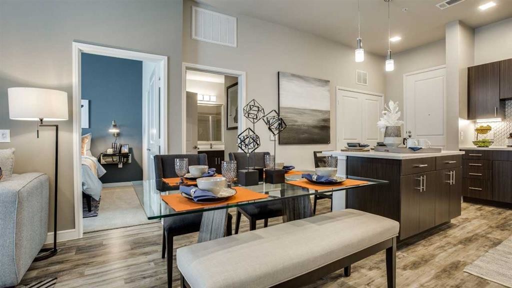 Spacious floor plans with lots of natural sunlight. - Junction at Galatyn Park