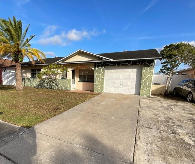 Building Photo - 5621 Mirada Dr