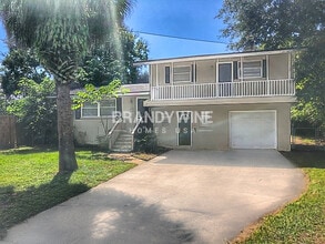 Building Photo - 930 Jorick Ct W