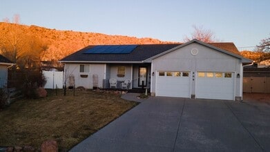 Building Photo - 609 Cobblestone Ct