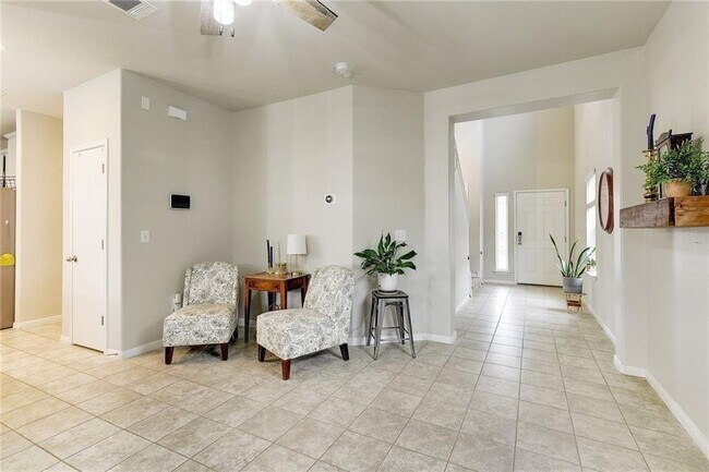 Foto del edificio - 238 Eagle Brook Ln