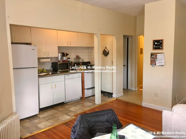 Foto del edificio - 1132 Commonwealth Ave