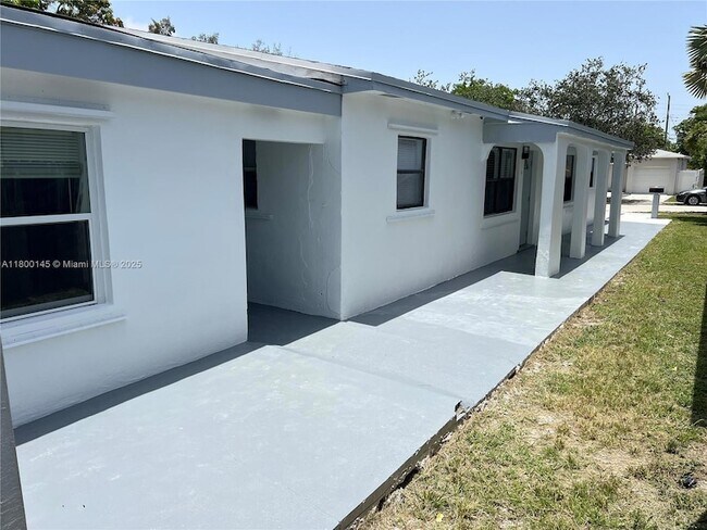 Foto del edificio - 2226 Cody St