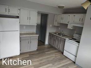 Building Photo - 1950 Warren St