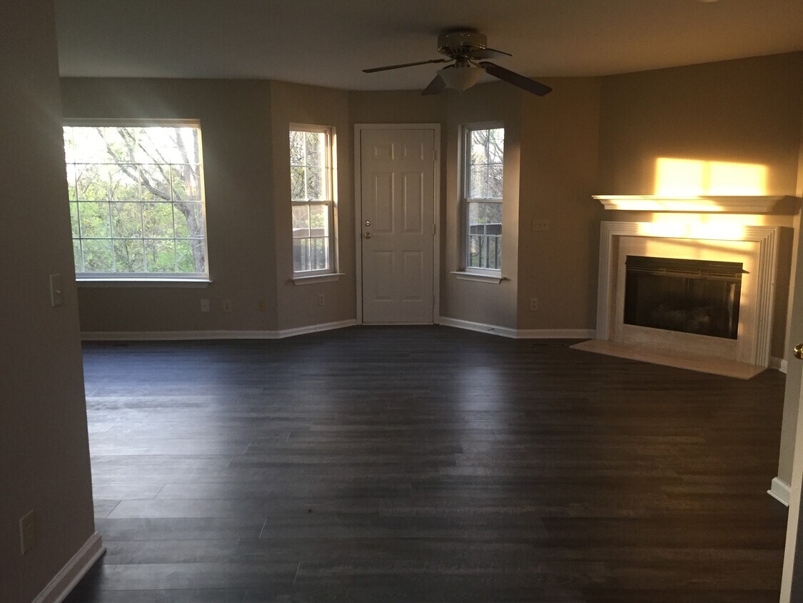 Primary Photo - 144 Scenic Harpeth Dr
