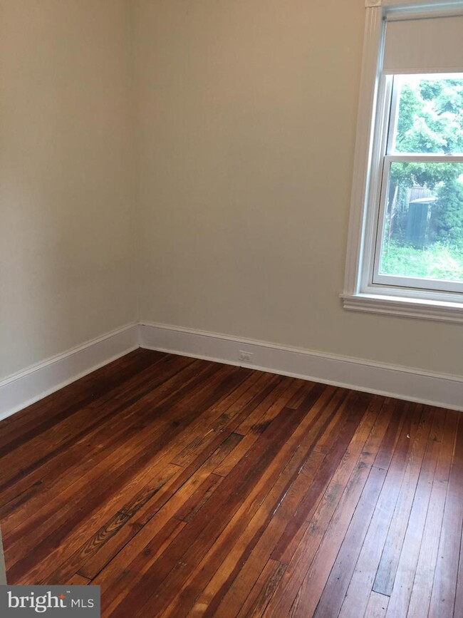 Foto del edificio - 8135 Roanoke St