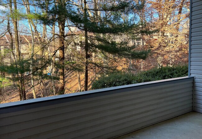 Foto del edificio - 4903 Claremont Ct